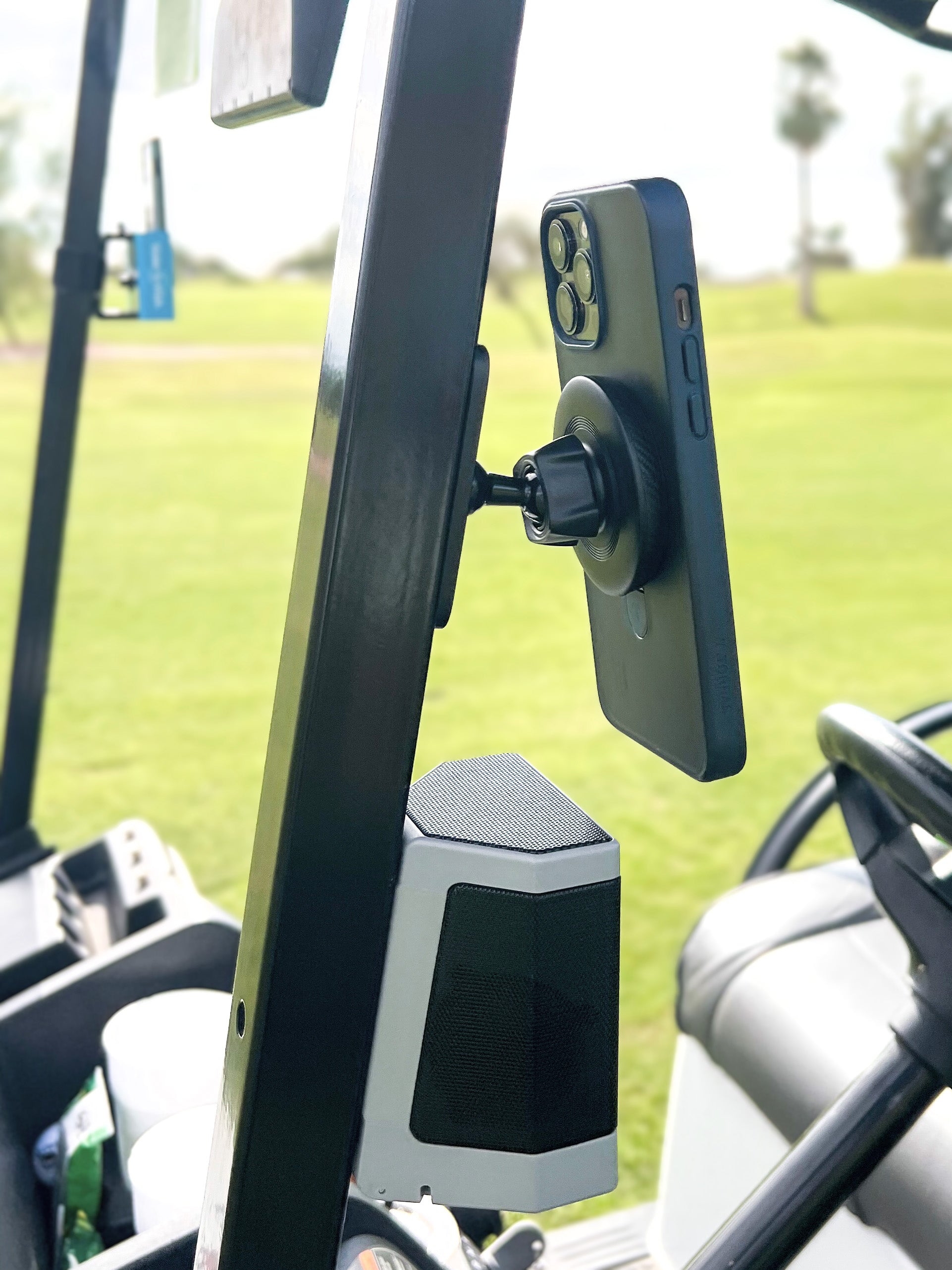 Desert Fox Golf Magnetic Phone Holder - Thumbnail 5