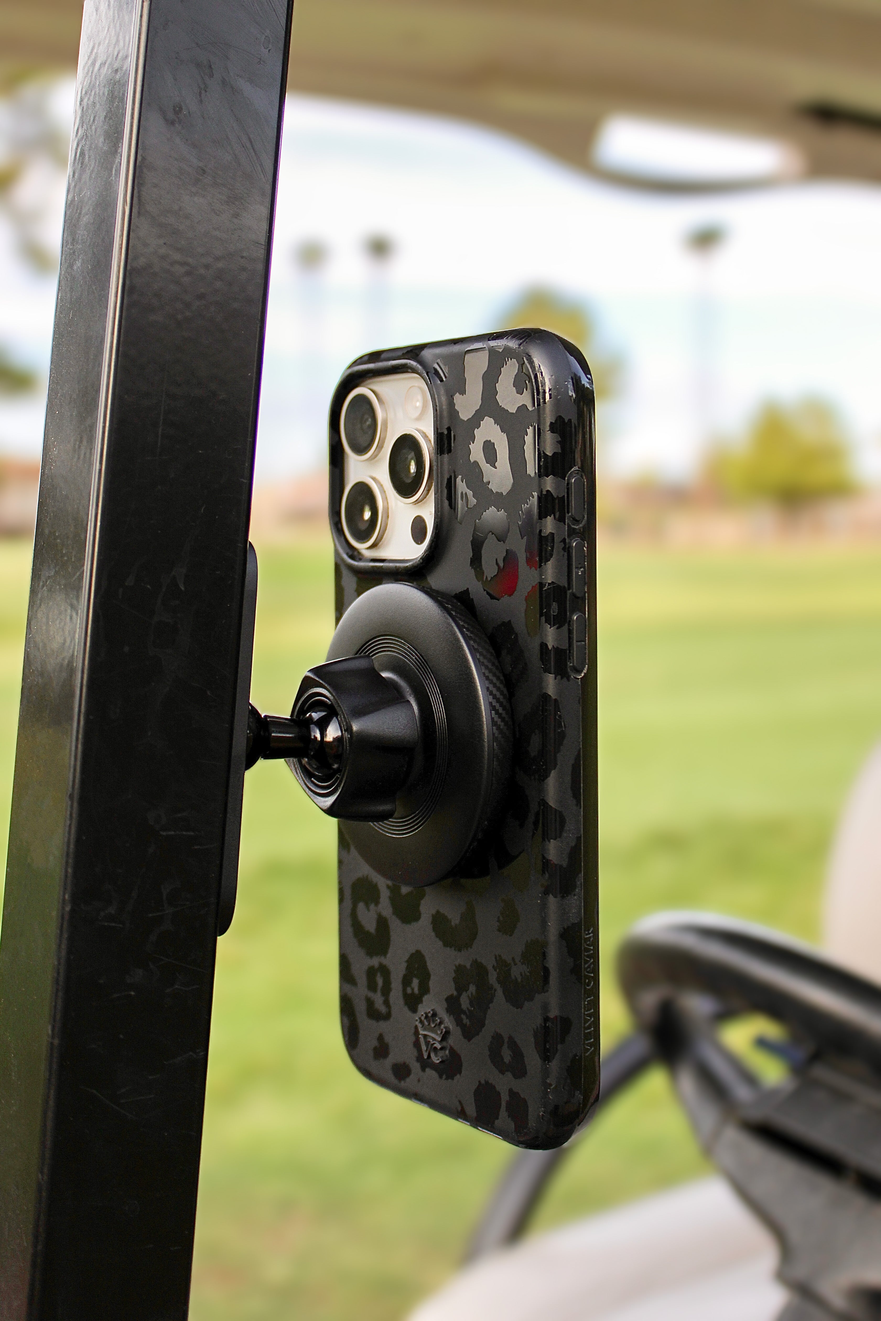 Desert Fox Golf Magnetic Phone Holder - Thumbnail 2
